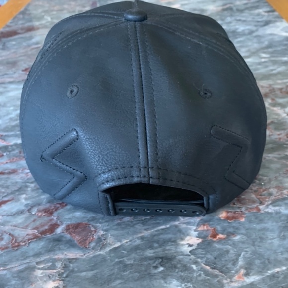 UNIF RARE Hat - Picture 2 of 4